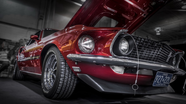 Red car garage man cobra free wallpaper for desktop - medium preview image