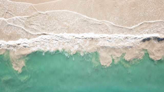 Australian beach wave surfing aerial free wallpaper for desktop - medium preview image
