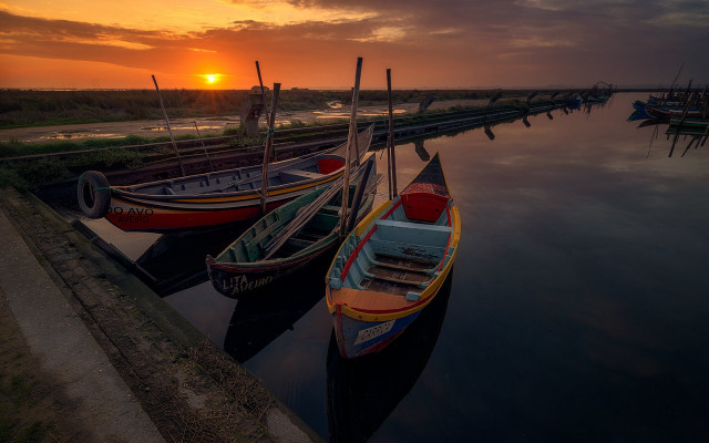 Boats river sunset clouds matte free wallpaper for desktop - medium preview image