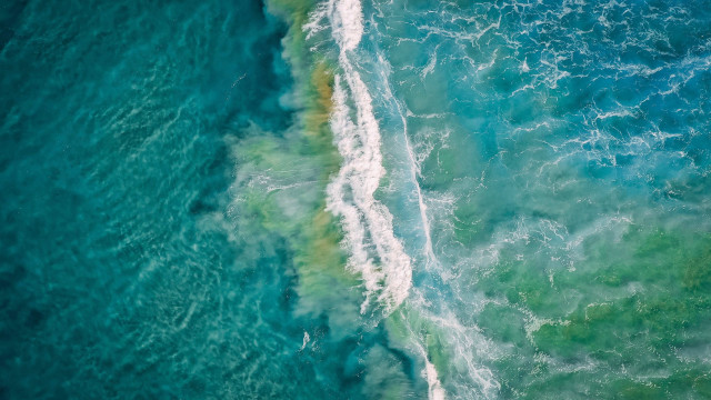 Ocean wave shore surfboard microscopic free wallpaper for desktop - medium preview image