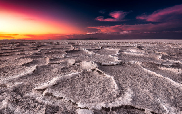 Sunset ice beach cityscape clouds free wallpaper for desktop - medium preview image