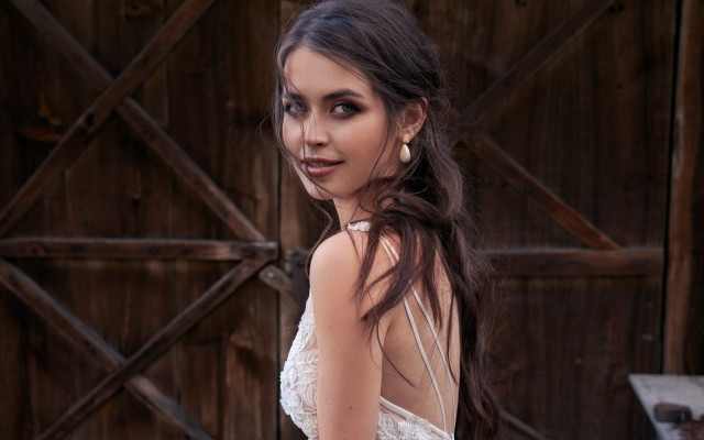 Woman white dress wooden door #2 free wallpaper for desktop - medium preview image