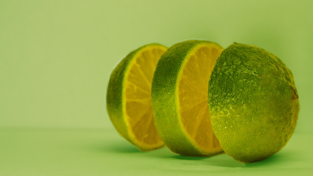 Lime slice green background neo free wallpaper for desktop - medium preview image