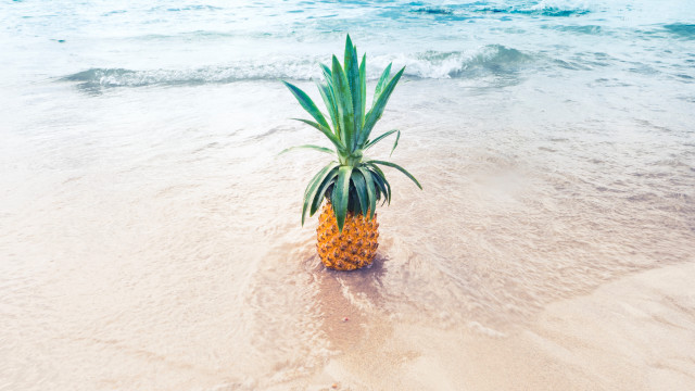 Pineapple beach ocean waves summer free wallpaper for desktop - medium preview image