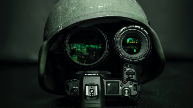 Helmet goggles camera green shallow free wallpaper for desktop - medium preview image