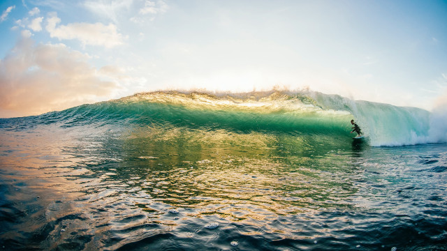 Surfer wave ocean sunset impressionist free wallpaper for desktop - medium preview image