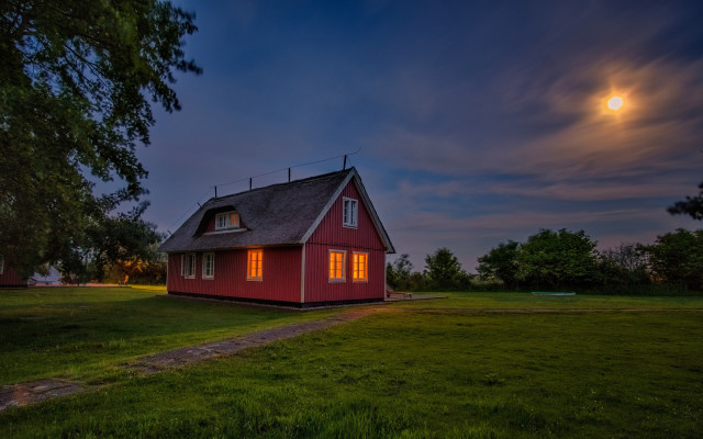 Red house full moon path free wallpaper for desktop - medium preview image