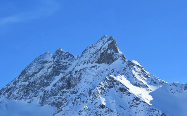 Mountain snow peak blue sky #6 free wallpaper for desktop - medium preview image