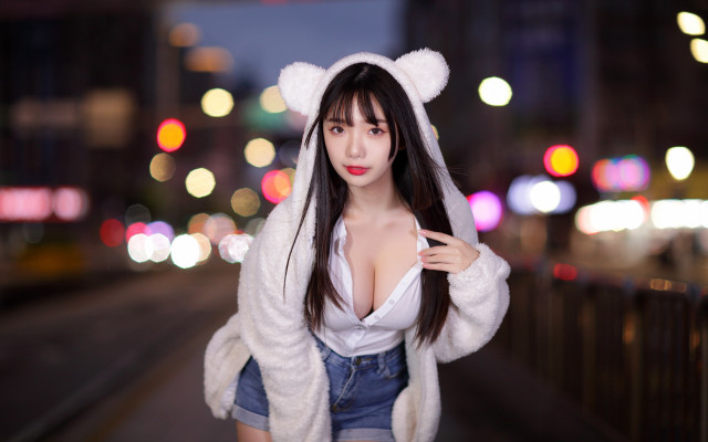 Woman bear costume night street free wallpaper for desktop - medium preview image
