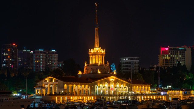 Night cityscape tower bridge river free wallpaper for desktop - medium preview image