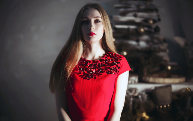 Woman red dress christmas tree free wallpaper for desktop - medium preview image