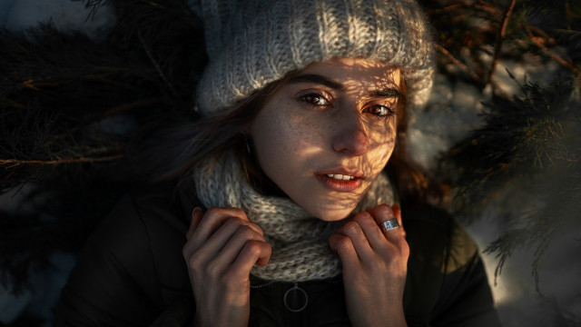 Woman hat scarf portrait outdoors free wallpaper for desktop - medium preview image