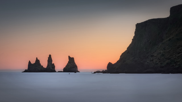 Beach rocks ocean sunset mountain free wallpaper for desktop - medium preview image