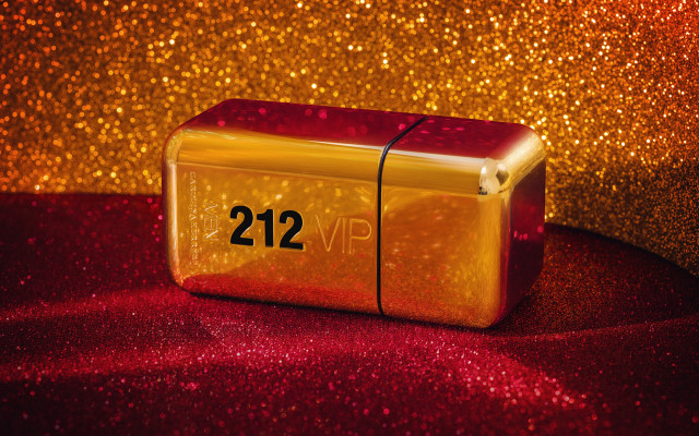 Shiny gift box fireworks night free wallpaper for desktop - medium preview image