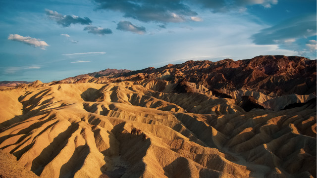 Desert mountain blue sky clouds #2 free wallpaper for desktop - medium preview image