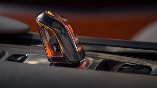 Car dashboard metal object center free wallpaper for desktop - medium preview image