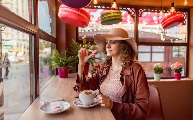 Woman cafe coffee food cowboyhat free wallpaper for desktop - medium preview image