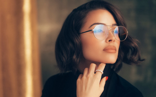 Woman glasses ring black jacket free wallpaper for desktop - medium preview image