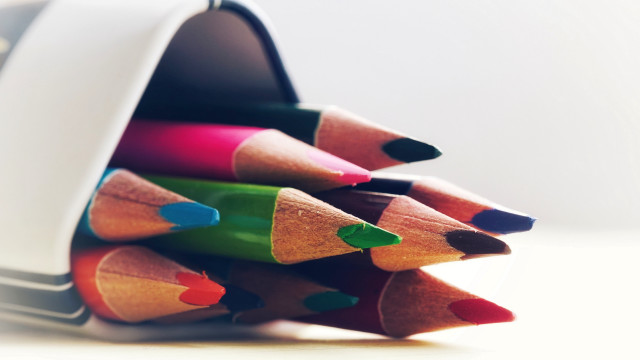 Colored pencils white container childs free wallpaper for desktop - medium preview image