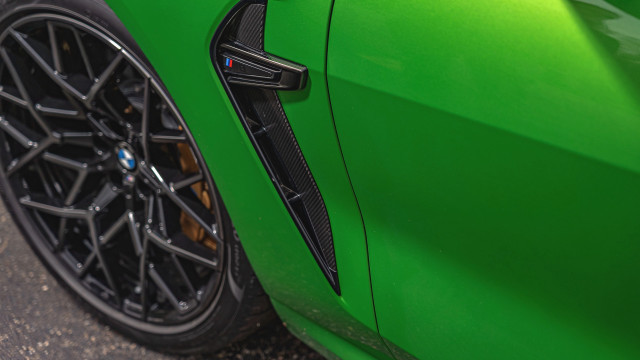 Green sports car black rim free wallpaper for desktop - medium preview image