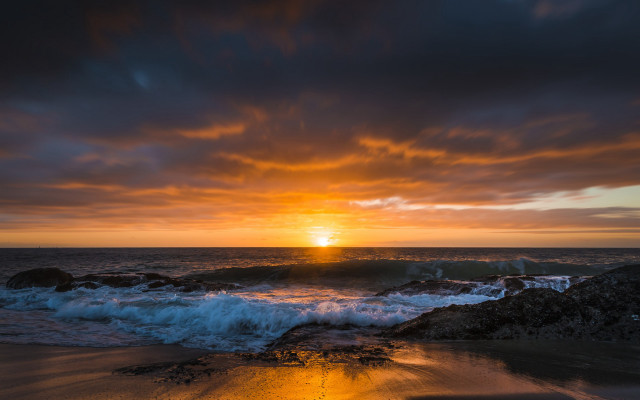 Sunset ocean waves beach distant #3 free wallpaper for desktop - medium preview image