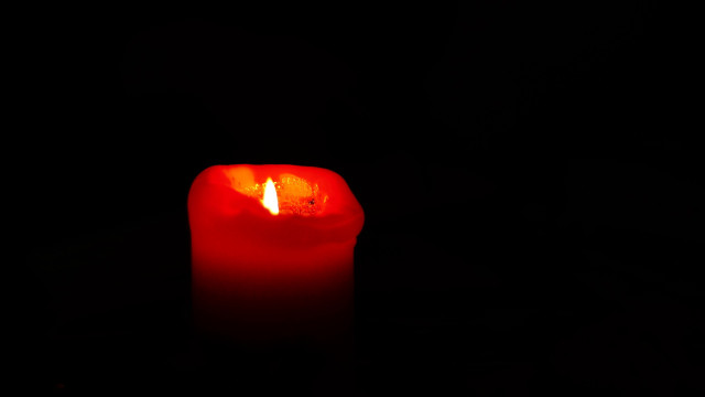 Red candle dark symbolism raytraced free wallpaper for desktop - medium preview image