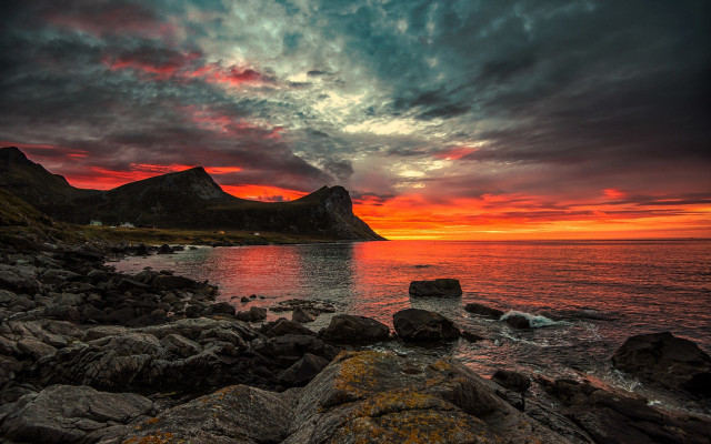 Sunset mountain rocky beach city free wallpaper for desktop - medium preview image