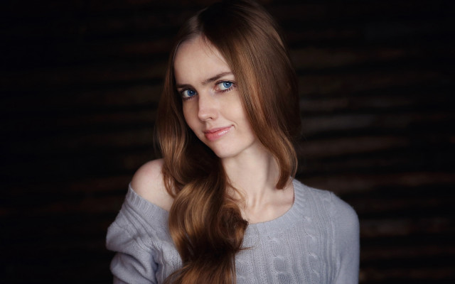 Woman long hair smiling blue #4 free wallpaper for desktop - medium preview image