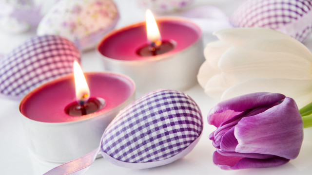 Candles flower purple ribbon checkered free wallpaper for desktop - medium preview image