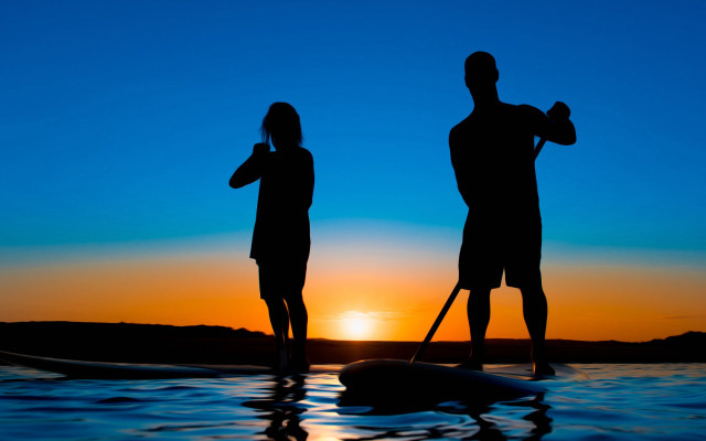 Paddleboard couple sunset beach ocean free wallpaper for desktop - medium preview image