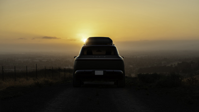 Truck sunset beach mountain ocean free wallpaper for desktop - medium preview image