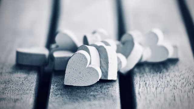 Hearts bench wooden floor blackwhite free wallpaper for desktop - medium preview image