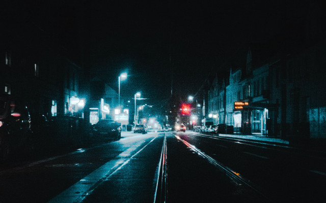 City street night red traffic free wallpaper for desktop - medium preview image