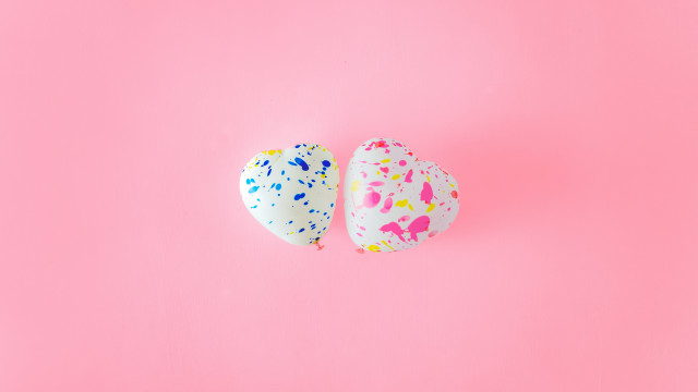 Donuts sprinkles pink background gradient free wallpaper for desktop - medium preview image