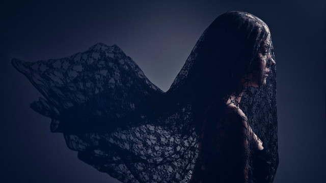 Woman longhair blacklace dress veil free wallpaper for desktop - medium preview image