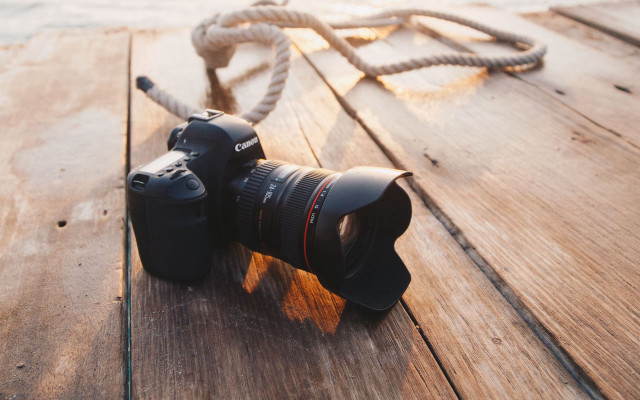 Camera rope lens beach dust free wallpaper for desktop - medium preview image