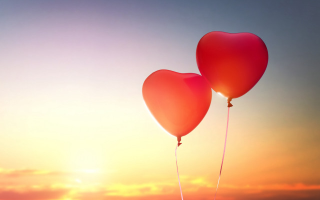 Red heart balloons sunset romantic free wallpaper for desktop - medium preview image