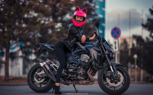 Woman motorcycle helmet cyberpunk aya free wallpaper for desktop - medium preview image