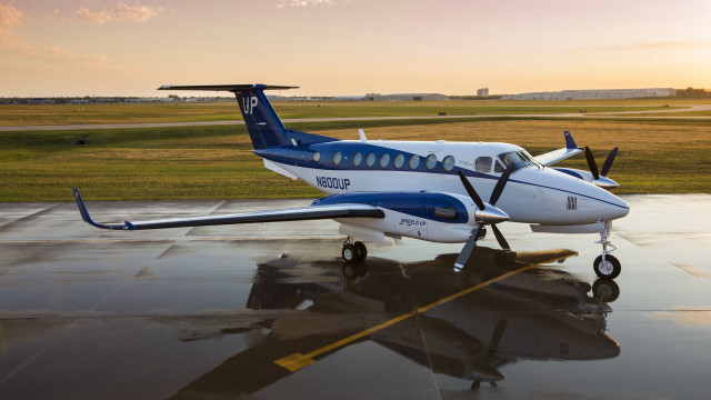 Small plane sunset tarmac photorealism free wallpaper for desktop - medium preview image