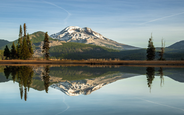 Mountain reflection lake trees clouds #4 free wallpaper for desktop - medium preview image