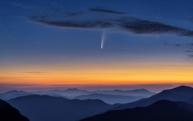 Mountain night sky shooting star free wallpaper for desktop - medium preview image