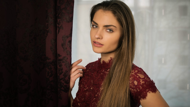 Woman long hair portrait red free wallpaper for desktop - medium preview image