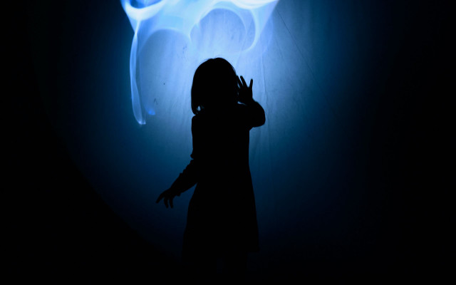 Woman blue light smoke hologram free wallpaper for desktop - medium preview image