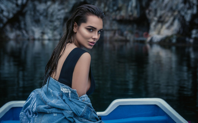 Lake boat portrait fashion makeup free wallpaper for desktop - medium preview image