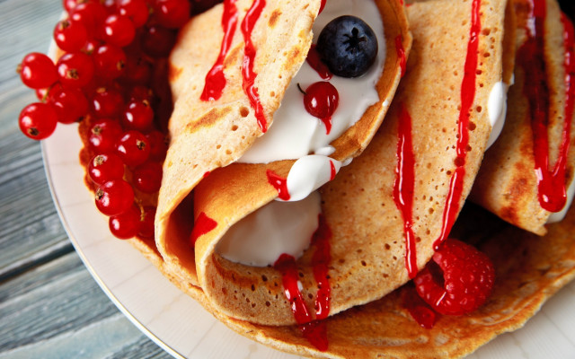 Pancakes berries cream syrup closeup free wallpaper for desktop - medium preview image