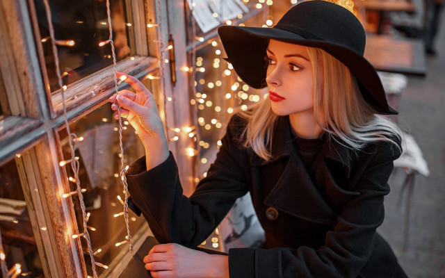 Woman black hat christmas lights free wallpaper for desktop - medium preview image