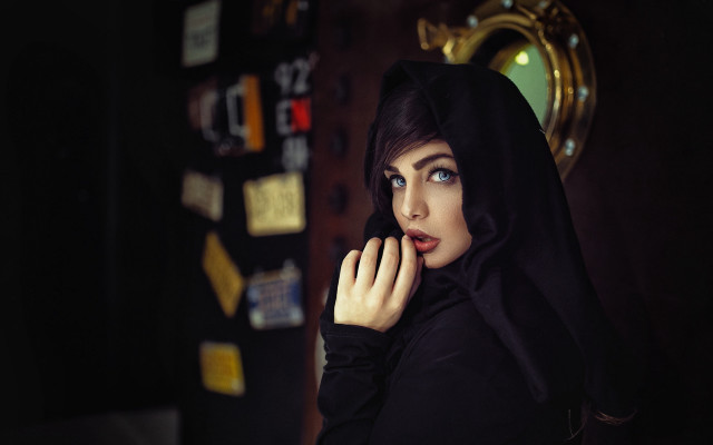Woman black hoodie blue eyes free wallpaper for desktop - medium preview image