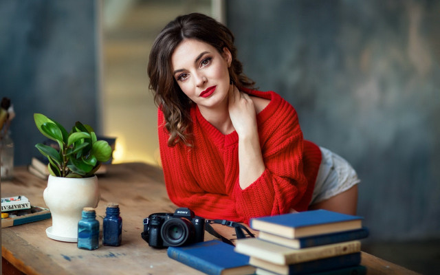 Elina karimova portrait camera books free wallpaper for desktop - medium preview image