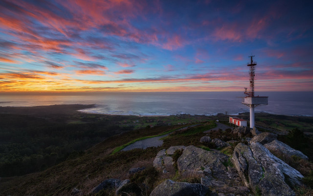 Lighthouse hill sunset water city free wallpaper for desktop - medium preview image