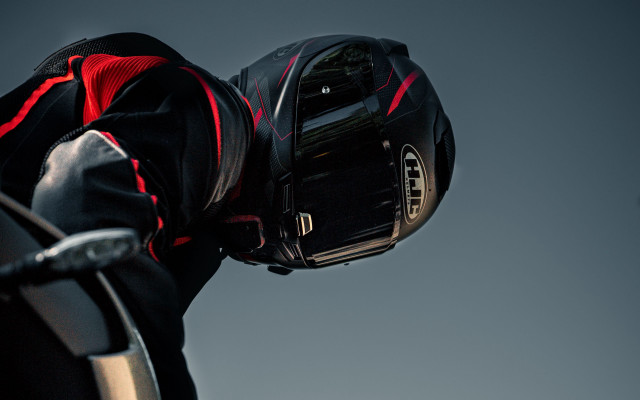 Helmet motorcycle urban futurism detailed free wallpaper for desktop - medium preview image